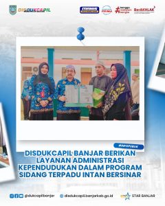 Pelayanan Administrasi Kependudukan dalam pelaksanaan Program Sidang Terpadu Intan Bersinar di Aula Kecamatan Aranio